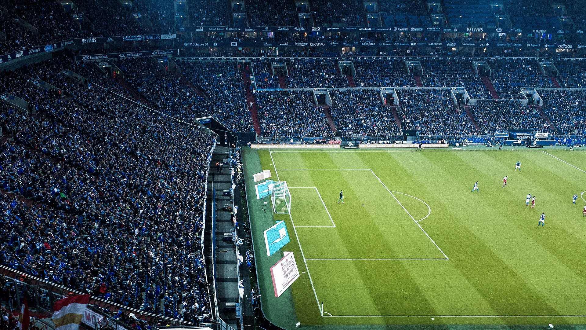 九游下载中心-观众互动:看台区气氛火爆,看台区是什么意思